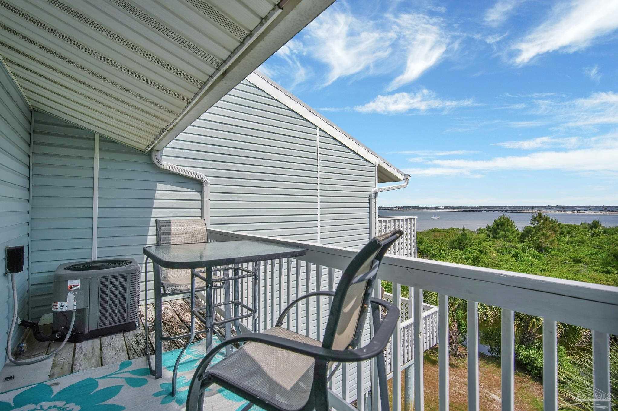 Navarre Beach, Florida, 32566, United States, 2 Bedrooms Bedrooms, ,3 BathroomsBathrooms,Residential,For Sale,1968744