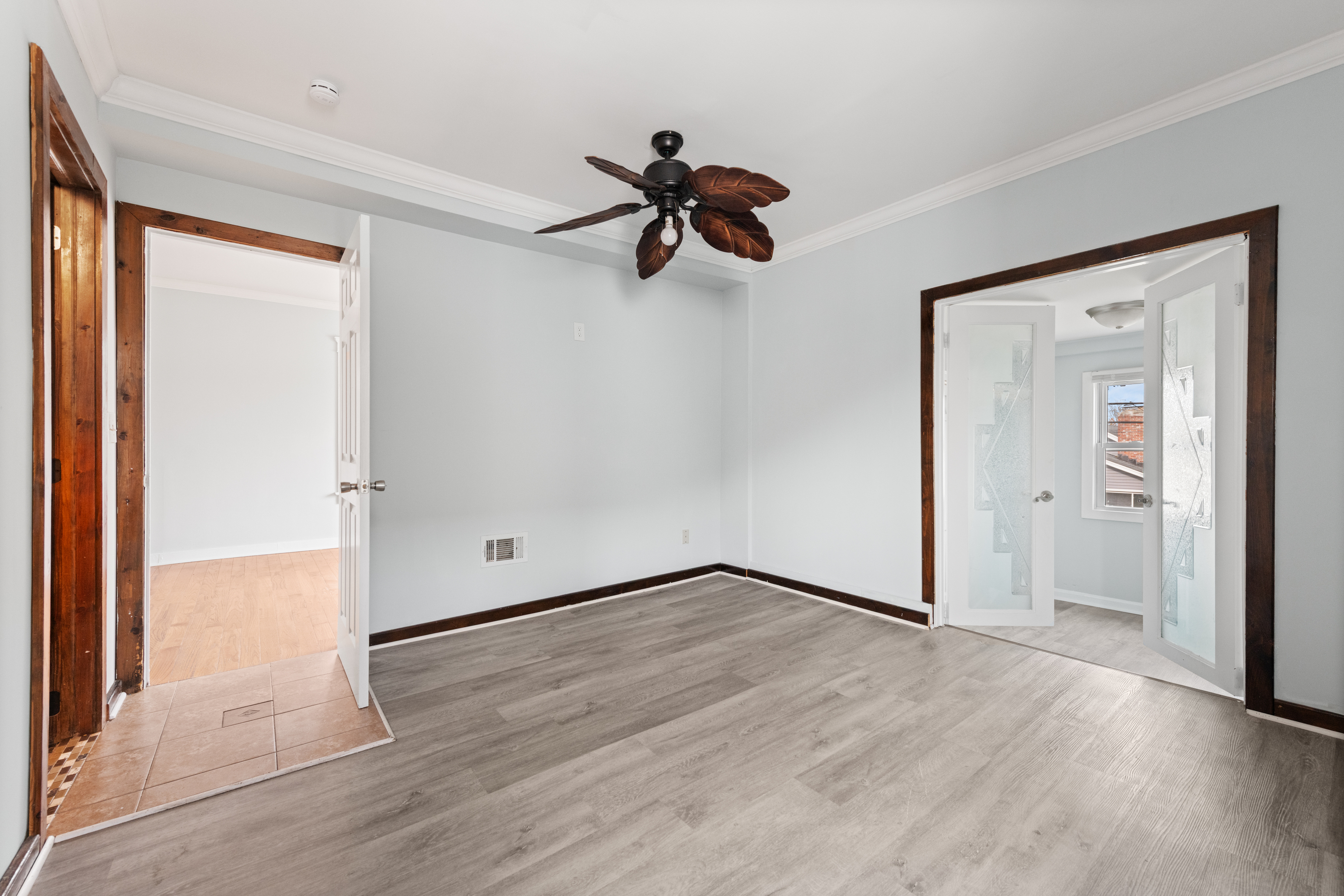 West Haven, Connecticut, 06516, United States, 5 Bedrooms Bedrooms, ,4 BathroomsBathrooms,Residential,For Sale,1991018