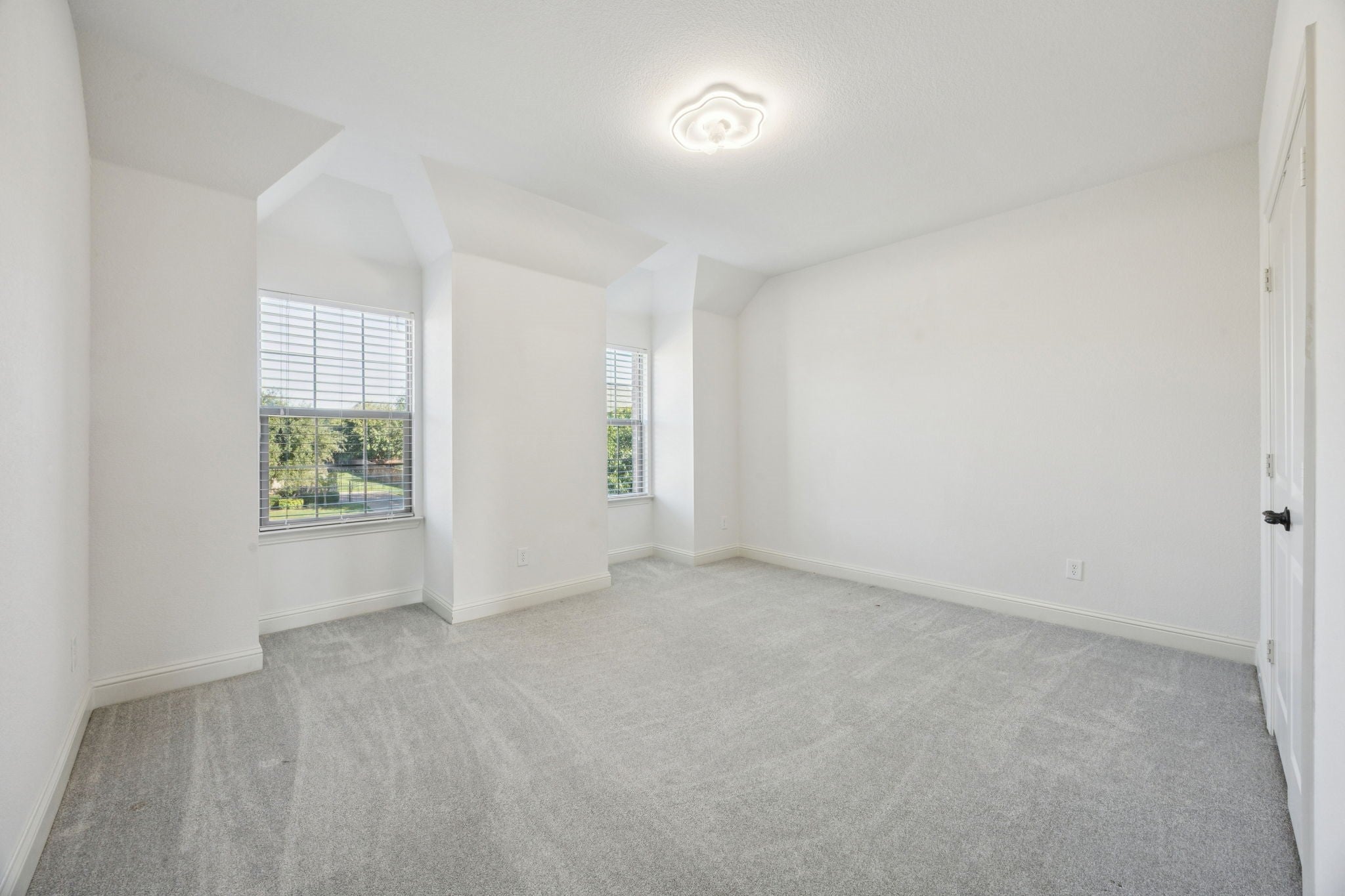 Colleyville, Texas, 76034, United States, 5 Bedrooms Bedrooms, ,5 BathroomsBathrooms,Residential,For Sale,1981317