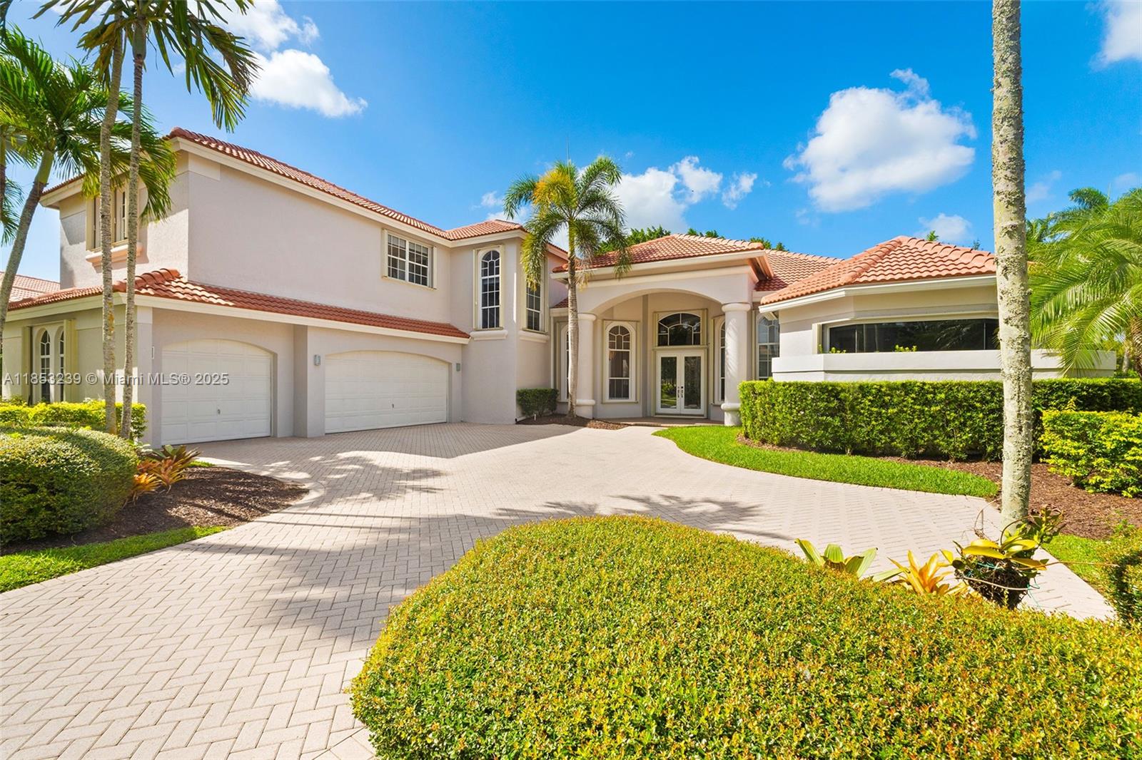 Weston, Florida, 33327, United States, 5 Bedrooms Bedrooms, ,6 BathroomsBathrooms,Residential,For Sale,1919791