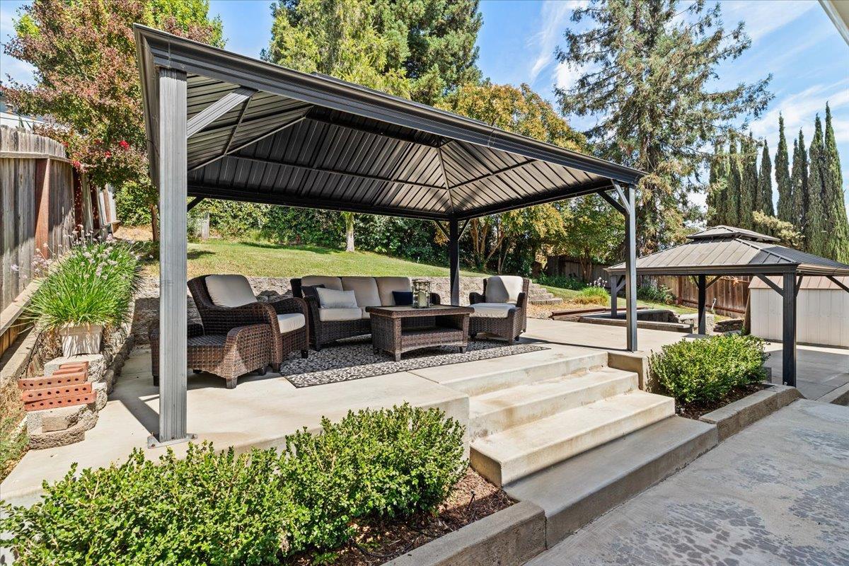 Oakdale, California, 95361, United States, 3 Bedrooms Bedrooms, ,3 BathroomsBathrooms,Residential,For Sale,1923997