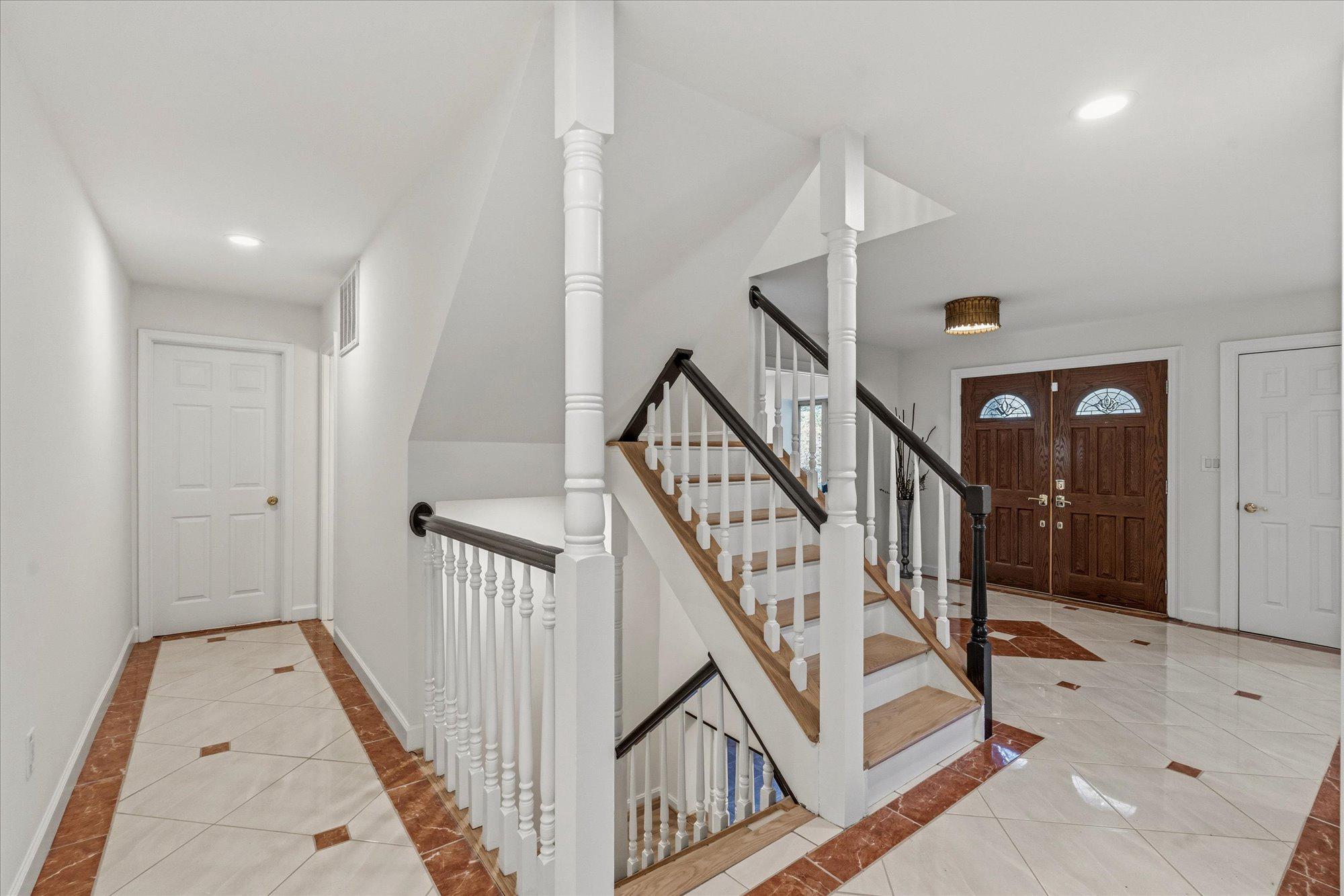  8022 Cypress Grove Lane, Cabin John, MD, 20818 - 物件實景
