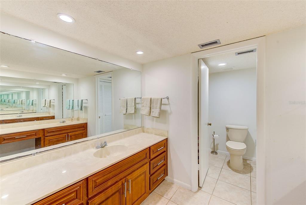 736 Island Way Unit 404, Clearwater Beach, Florida, 33767, United States, 2 Bedrooms Bedrooms, ,2 BathroomsBathrooms,Residential,For Sale,736 Island Way Unit 404,1542121