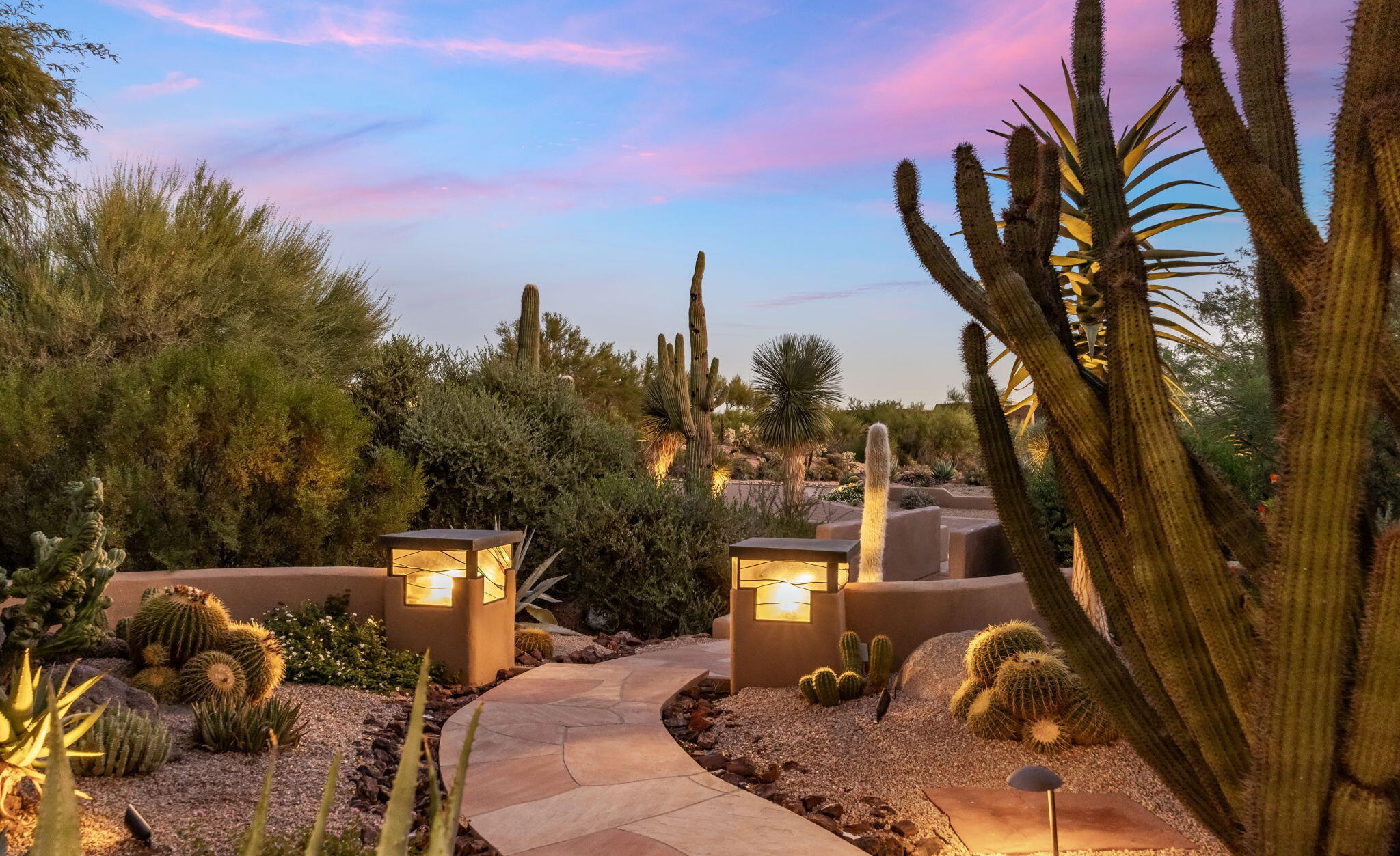  10046 E Hidden Valley Rd  Scottsdale, AZ - 物件實景