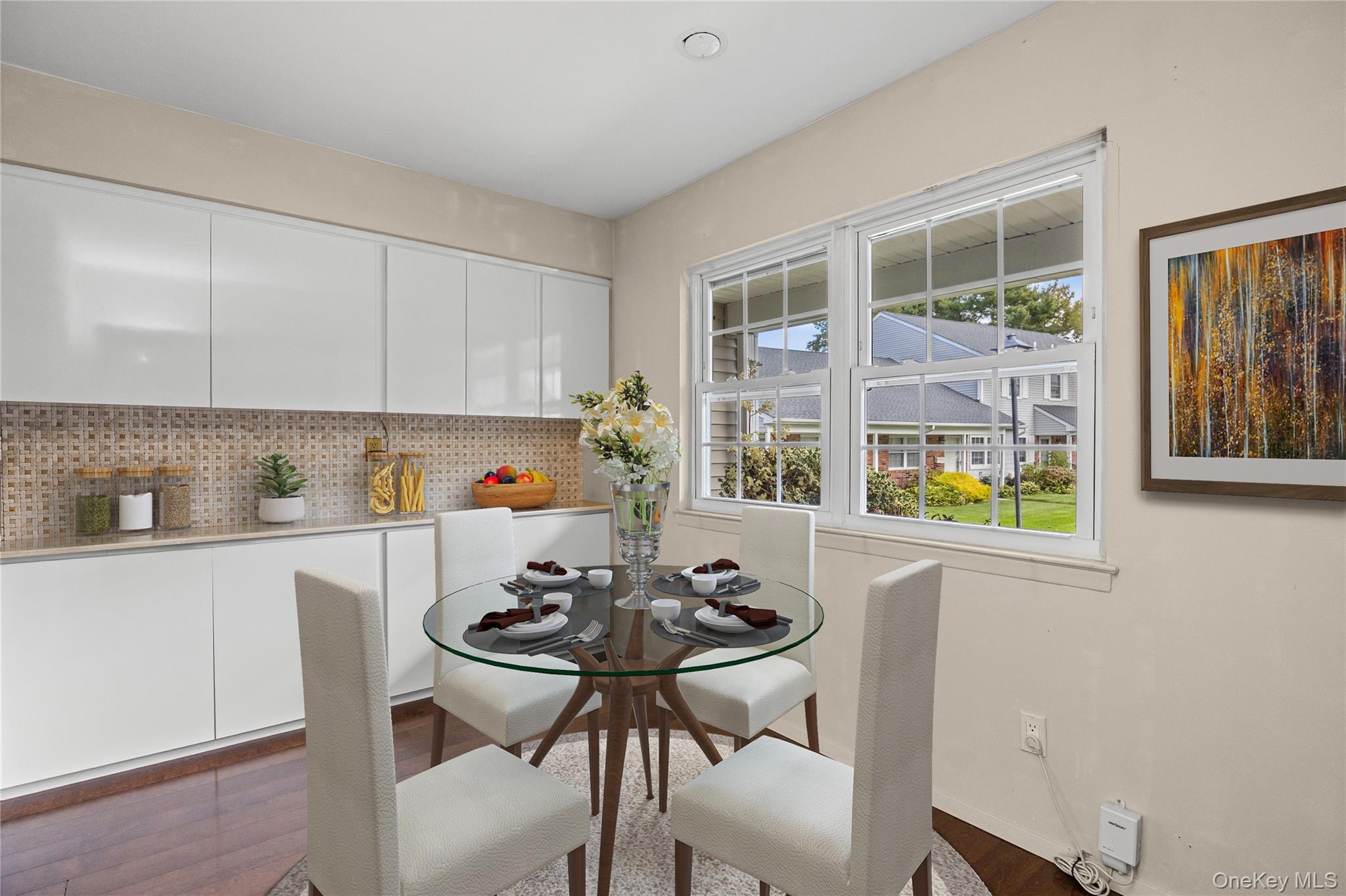 Huntington Station, New York, 11746, United States, 2 Bedrooms Bedrooms, ,2 BathroomsBathrooms,Residential,For Sale,1981328