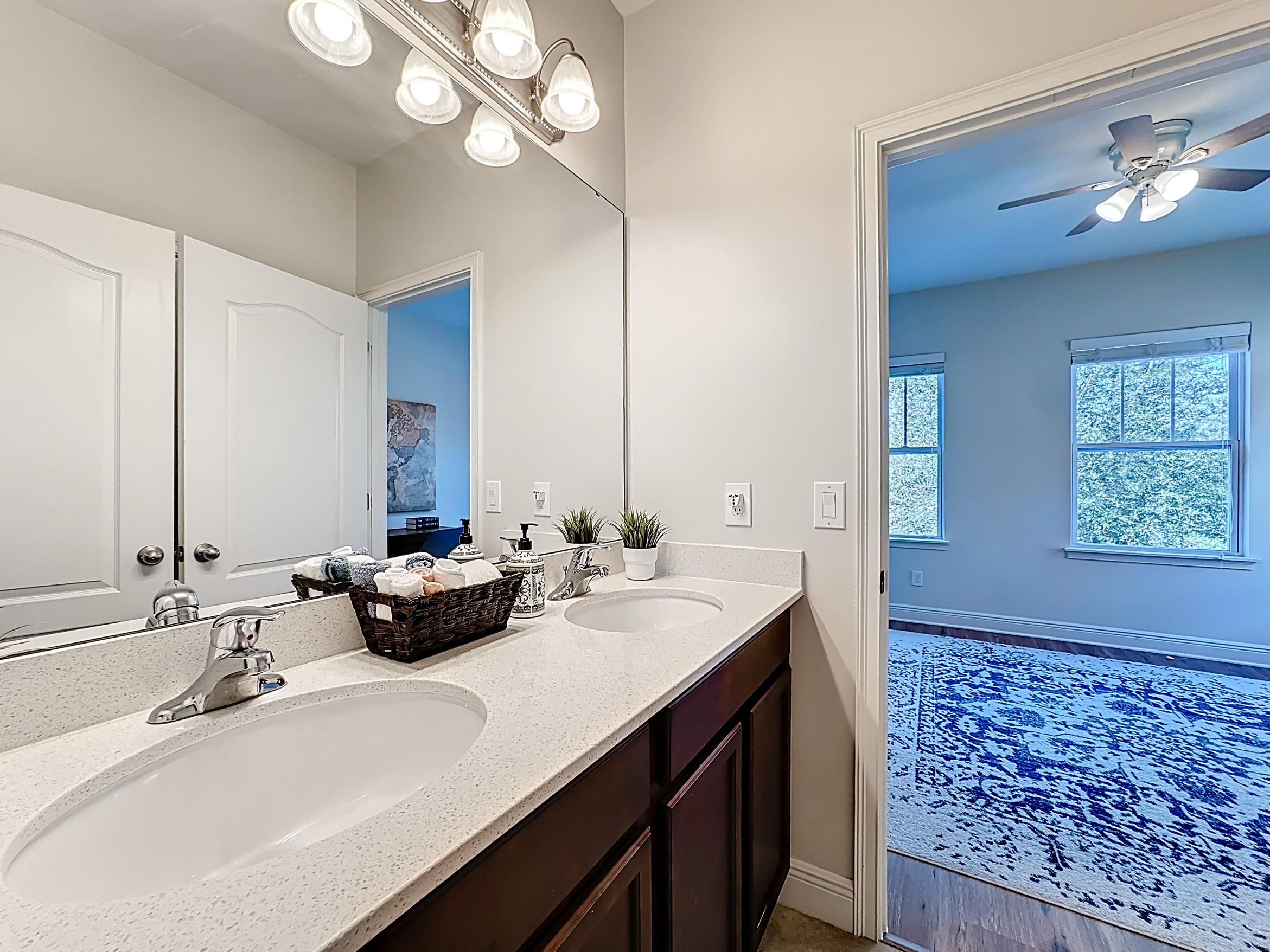 Winter Garden, Florida, 34787, United States, 5 Bedrooms Bedrooms, ,4 BathroomsBathrooms,Residential,For Sale,2010379