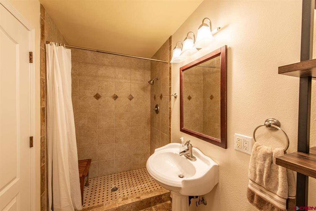 Austin, Colorado, 81410, United States, 4 Bedrooms Bedrooms, ,3 BathroomsBathrooms,Residential,For Sale,1976100