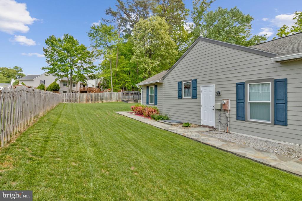 Burke, Virginia, 22015, United States, 3 Bedrooms Bedrooms, ,3 BathroomsBathrooms,Residential,For Sale,2049258