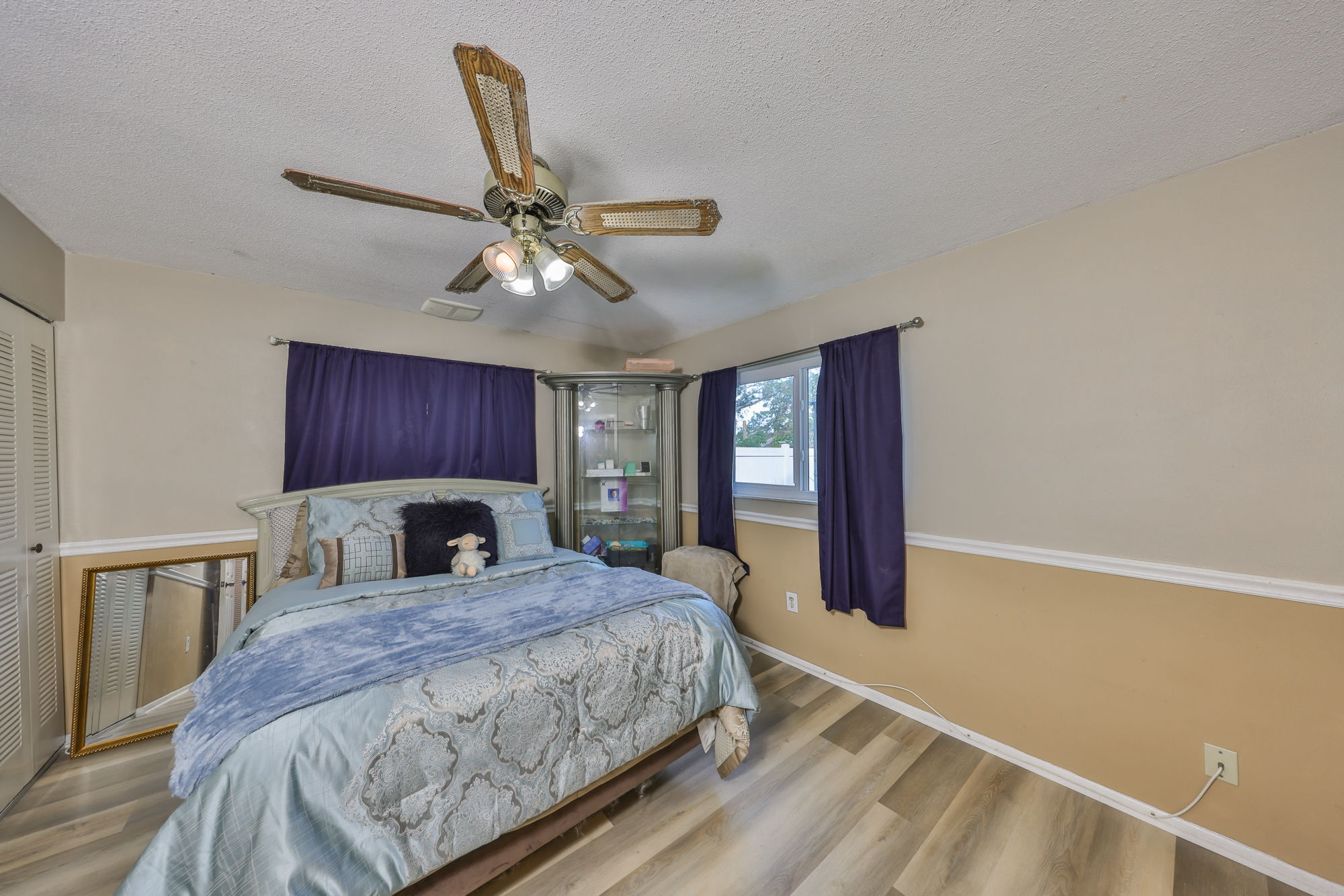 Seminole, Florida, 33772, United States, 4 Bedrooms Bedrooms, ,2 BathroomsBathrooms,Residential,For Sale,2013302