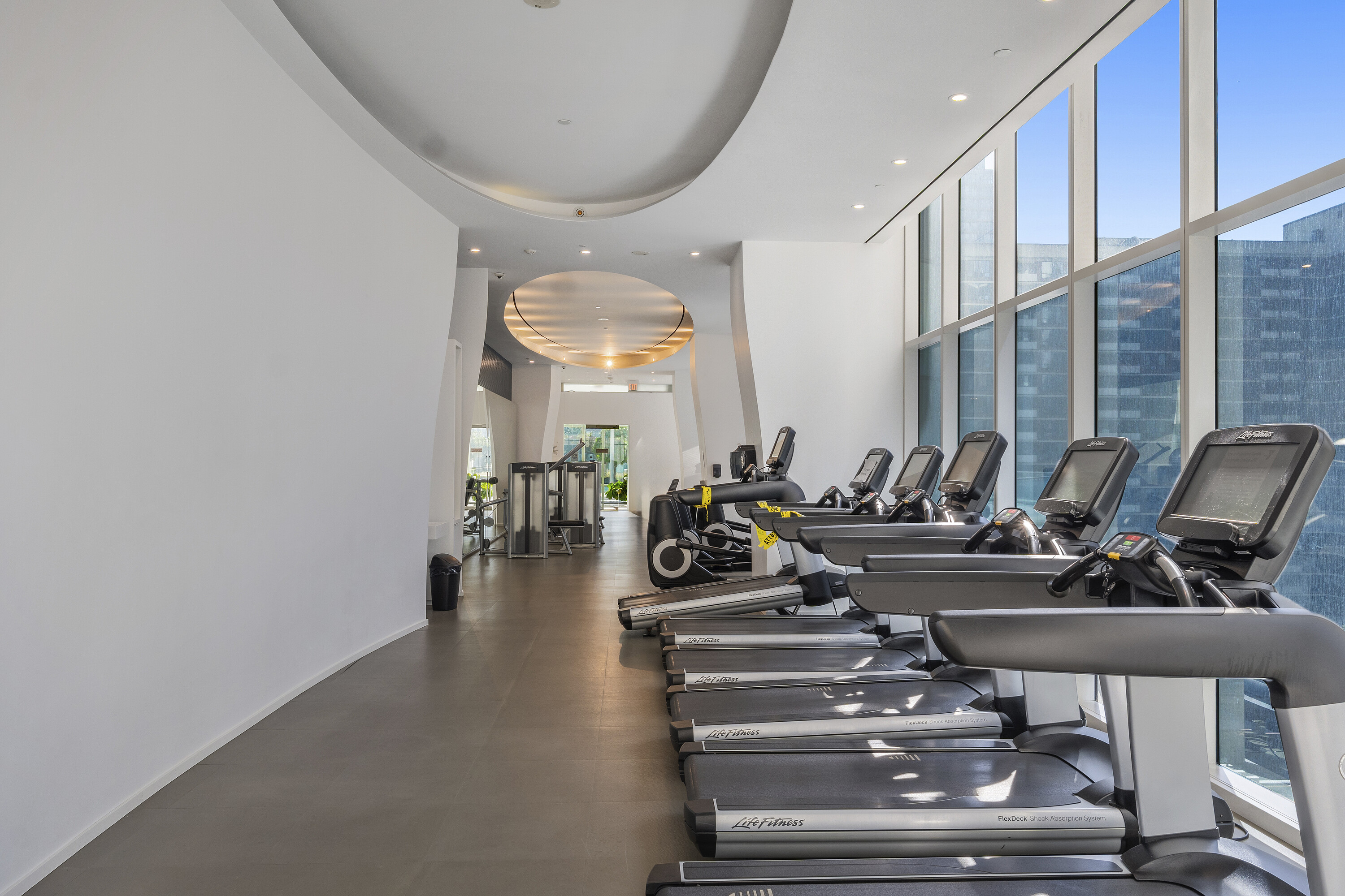  One Bloor - 物件實景