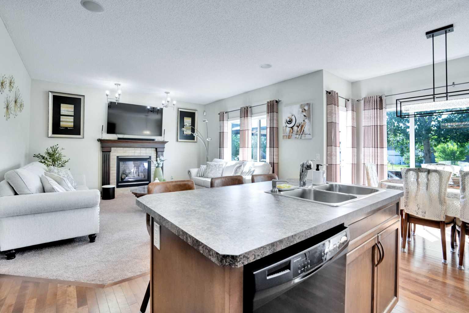 CALGARY, Alberta, T3M 0N7, CA, 4 Bedrooms Bedrooms, ,4 BathroomsBathrooms,Residential,For Sale,1908583
