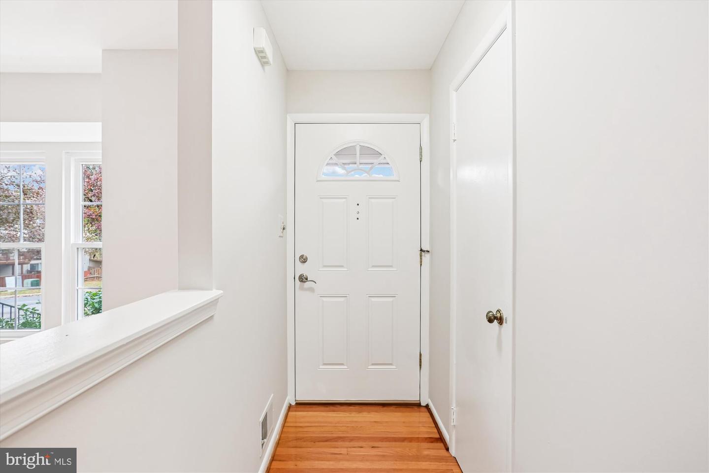 Gaithersburg, Maryland, 20878, United States, 3 Bedrooms Bedrooms, ,4 BathroomsBathrooms,Residential,For Sale,1995929