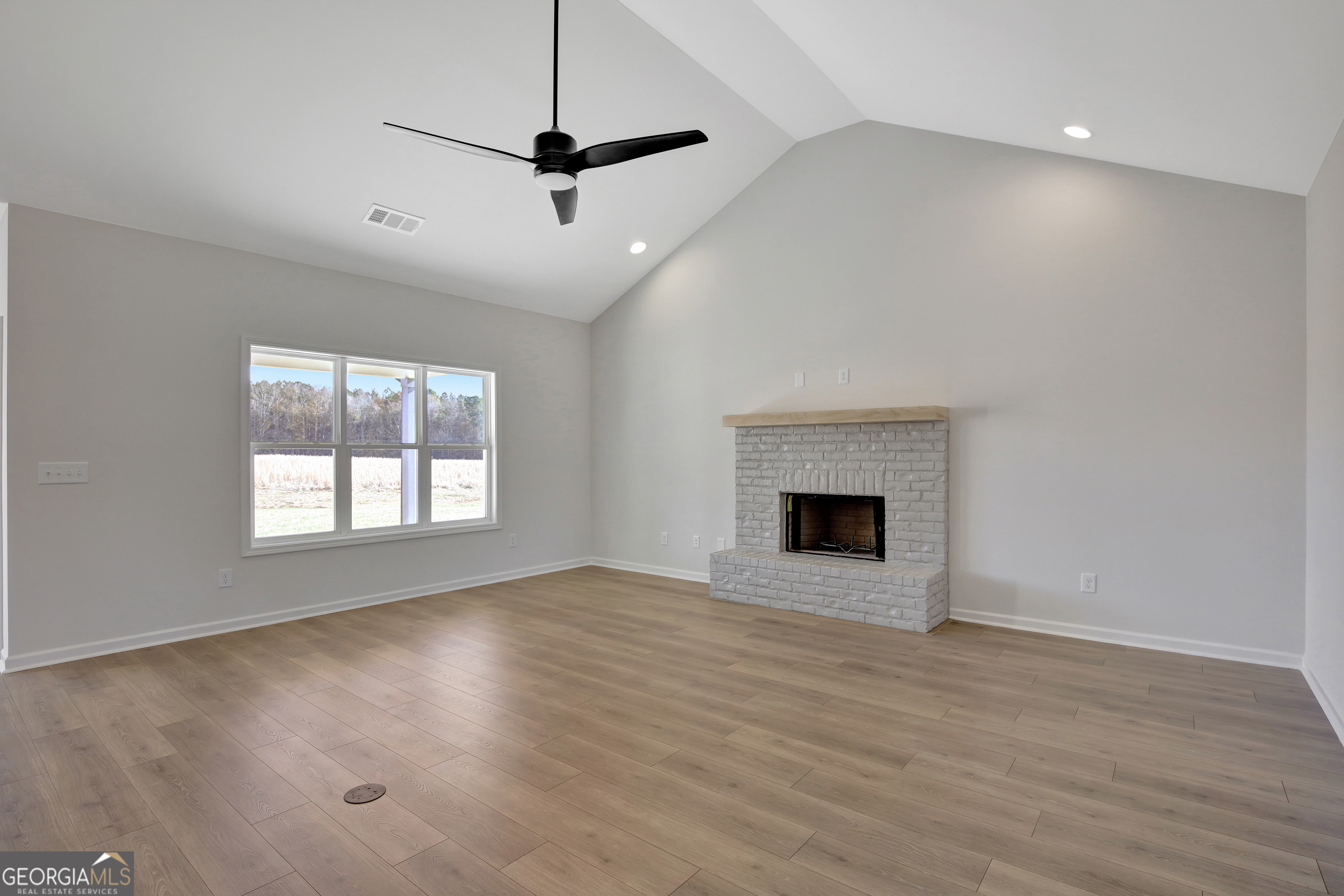 Griffin, Georgia, 30223, United States, 4 Bedrooms Bedrooms, ,3 BathroomsBathrooms,Residential,For Sale,1942083