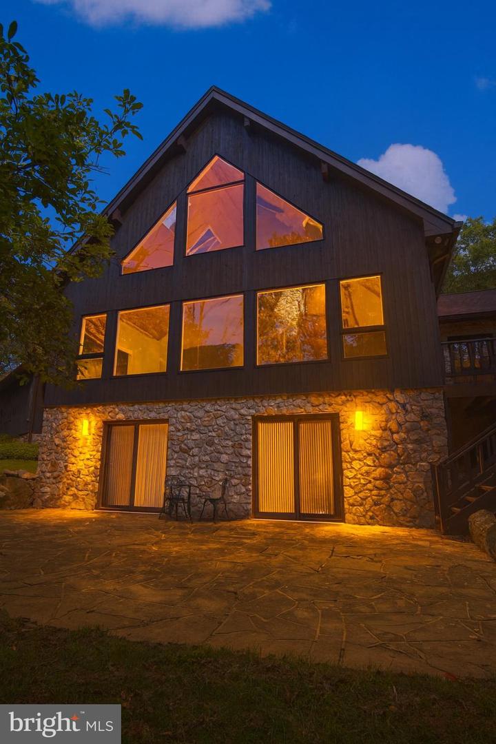 Frederick, Maryland, 21702, United States, 4 Bedrooms Bedrooms, ,3 BathroomsBathrooms,Residential,For Sale,1989312