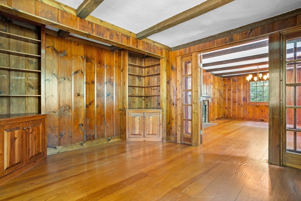 Sudbury, Massachusetts, 01776, United States, 4 Bedrooms Bedrooms, ,3 BathroomsBathrooms,Residential,For Sale,1940388