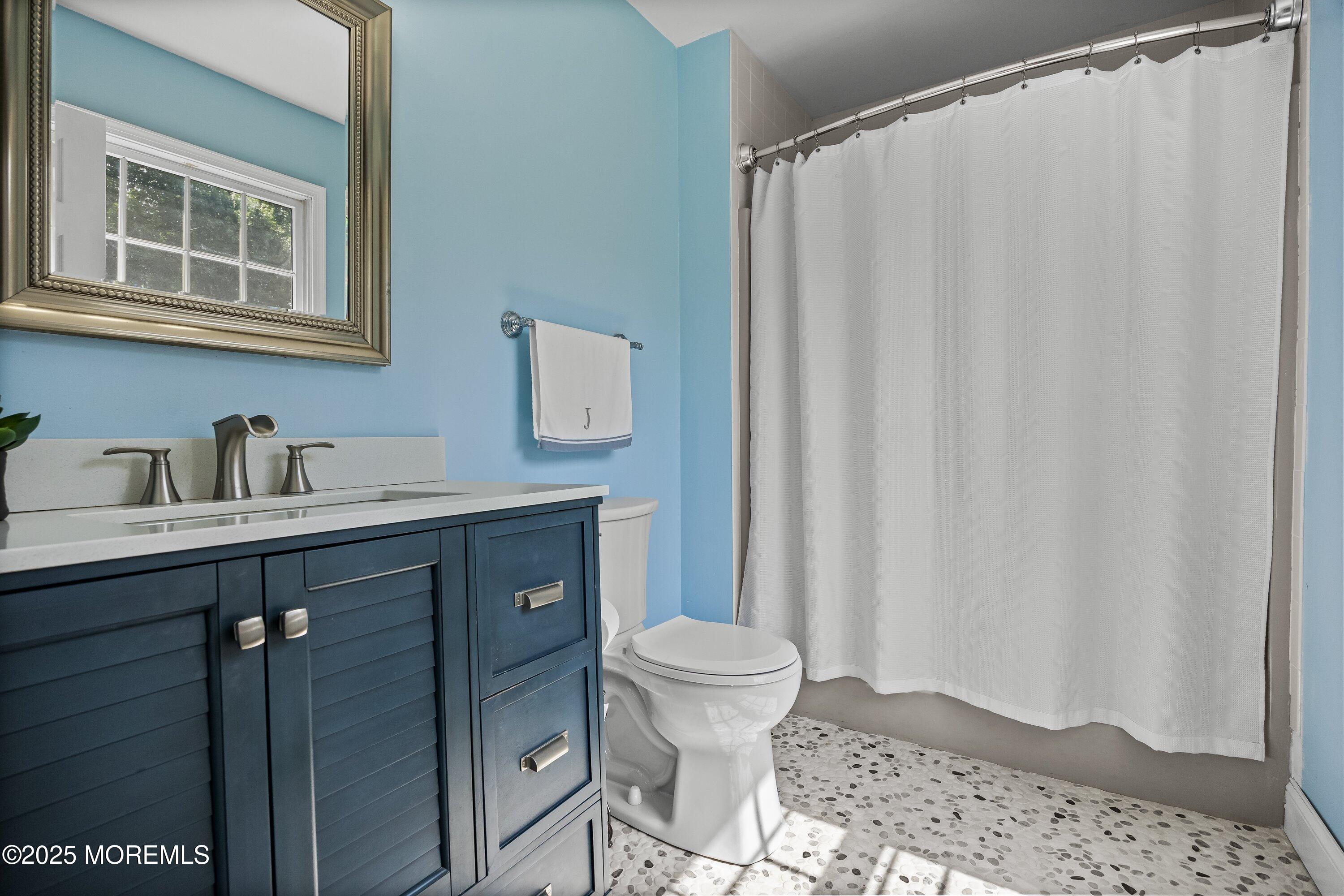 Cream Ridge, New Jersey, 08514, United States, 4 Bedrooms Bedrooms, ,3 BathroomsBathrooms,Residential,For Sale,1904272
