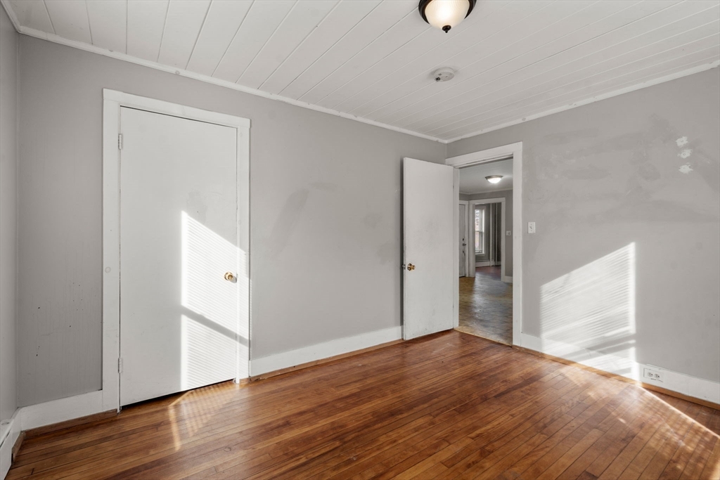 Southbridge, Massachusetts, 01550, United States, 7 Bedrooms Bedrooms, ,4 BathroomsBathrooms,Residential,For Sale,1990940