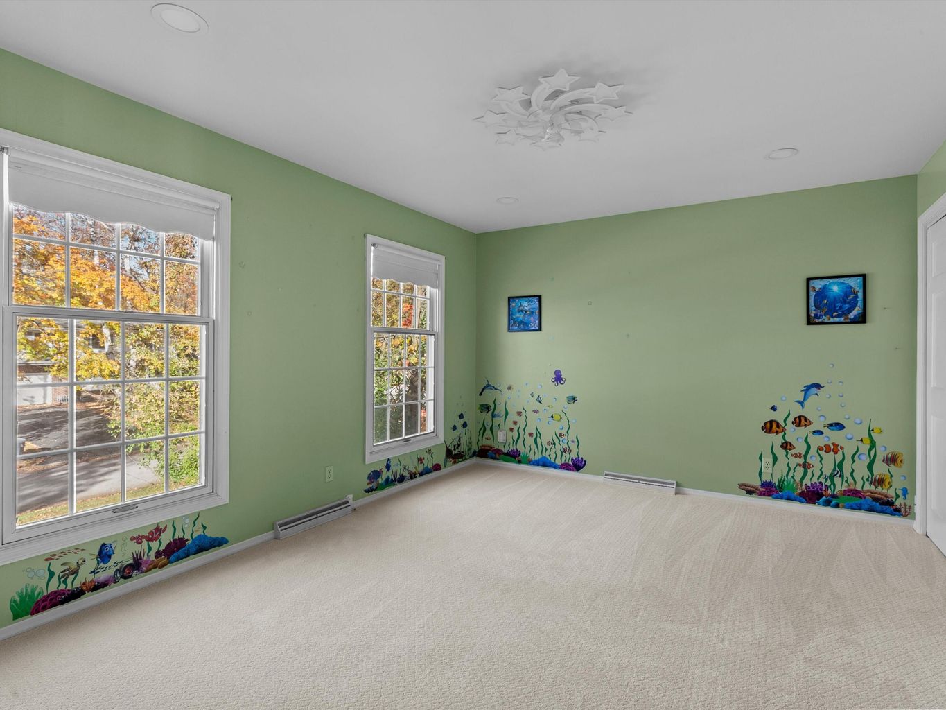 Manitowoc, Wisconsin, 54220, United States, 4 Bedrooms Bedrooms, ,4 BathroomsBathrooms,Residential,For Sale,1982773