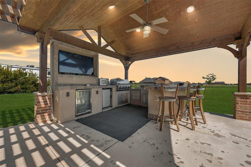 Terrell, Texas, 75160, United States, 4 Bedrooms Bedrooms, ,3 BathroomsBathrooms,Residential,For Sale,1978640