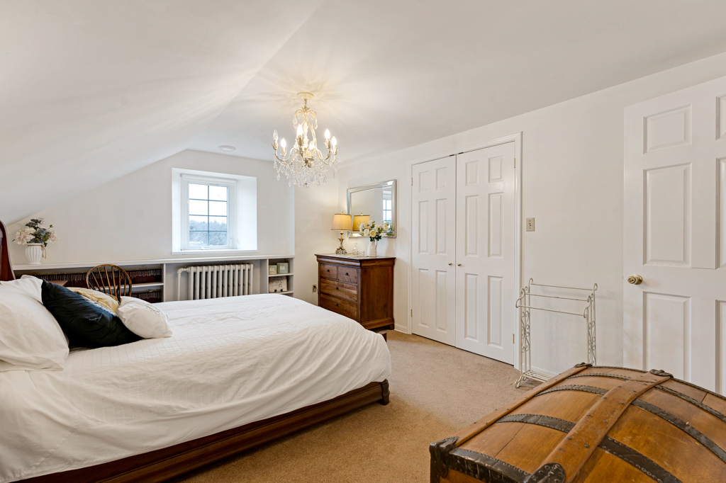 Drummond-North Elmsley, Ontario, K7H0G5, CA, 8 Bedrooms Bedrooms, ,7 BathroomsBathrooms,Residential,For Sale,1991661