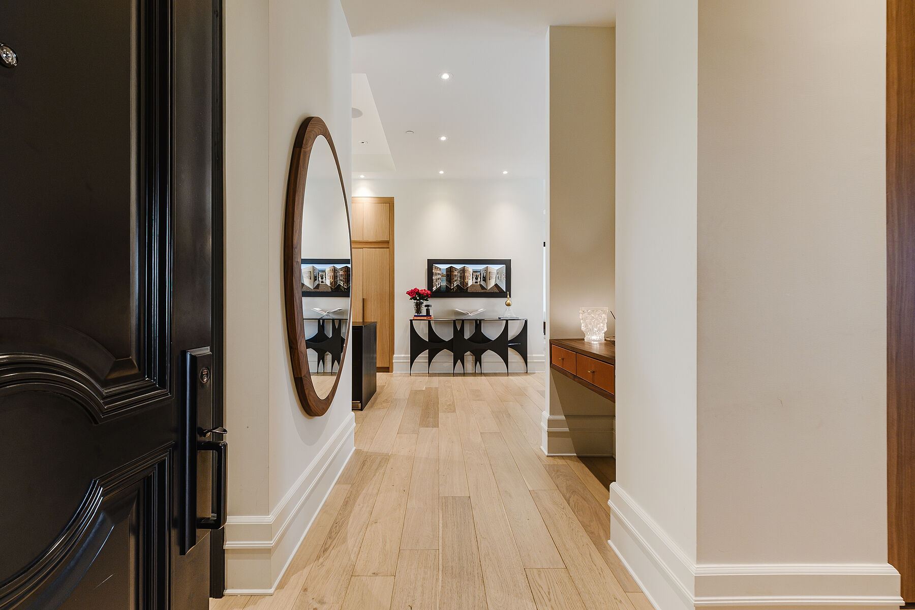  Stunning Custom Condo - 物件實景
