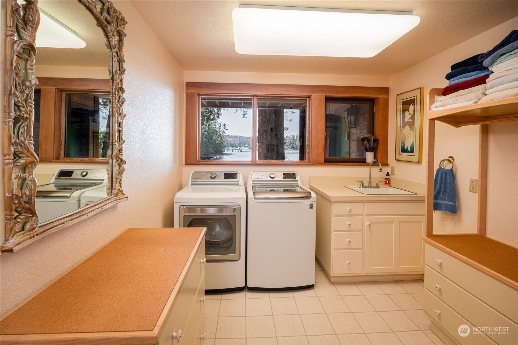 Friday Harbor, Washington, 98250, United States, 3 Bedrooms Bedrooms, ,1 BathroomBathrooms,Residential,For Sale,1866576