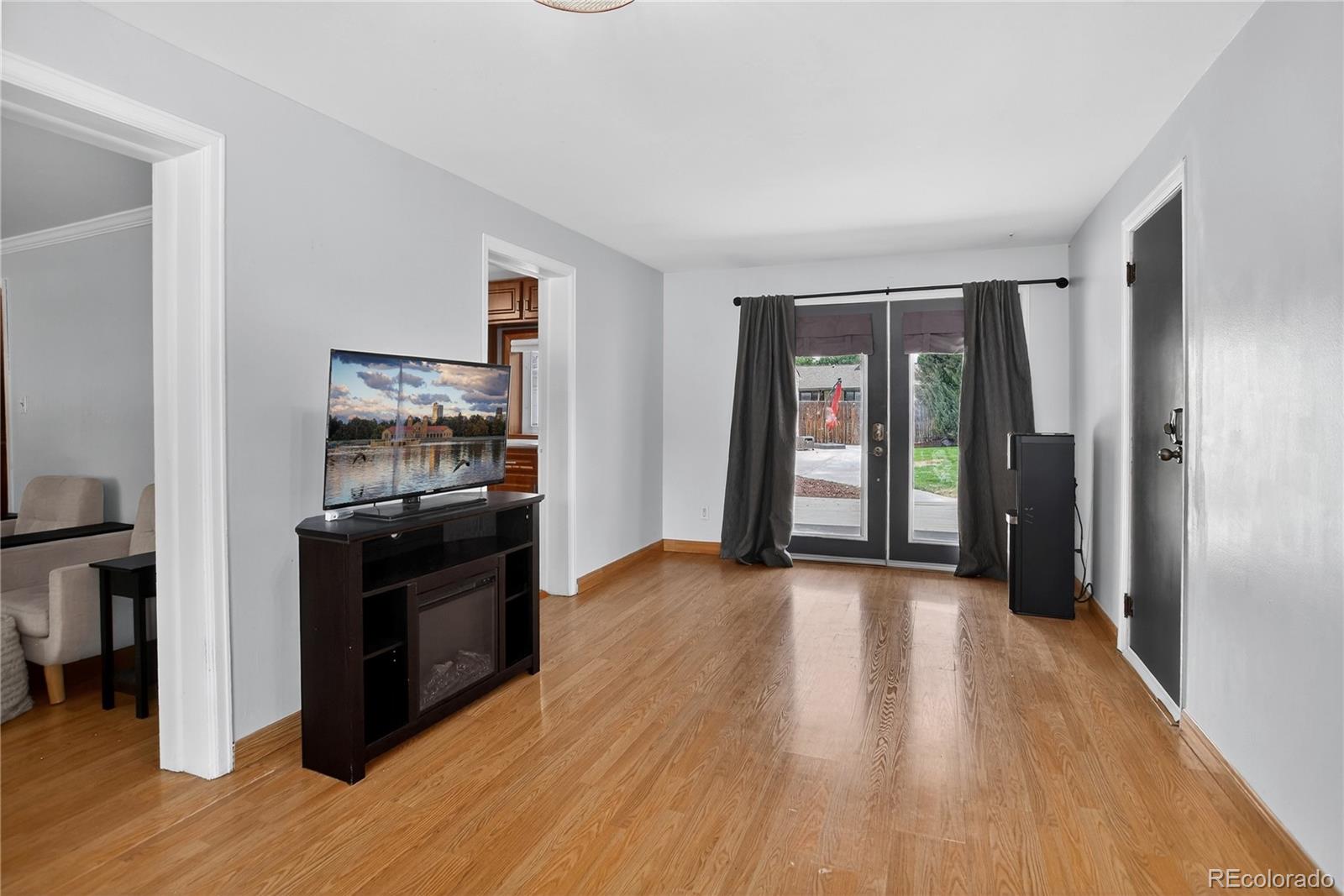 Englewood, Colorado, 80110, United States, 3 Bedrooms Bedrooms, ,2 BathroomsBathrooms,Residential,For Sale,1918074