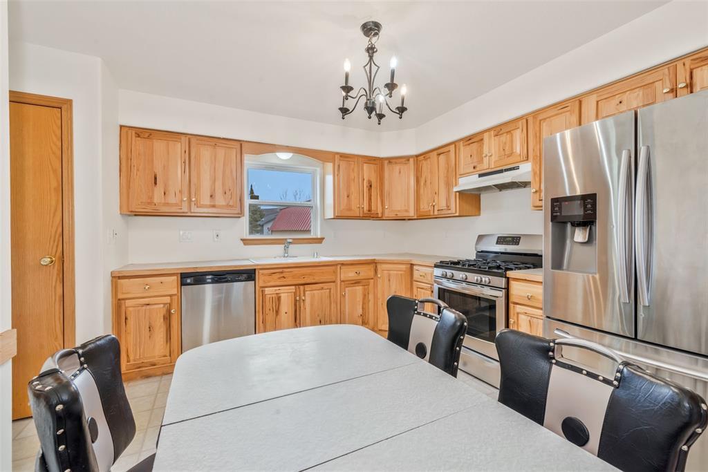 Steamboat Springs, Colorado, 80487, United States, 3 Bedrooms Bedrooms, ,2 BathroomsBathrooms,Residential,For Sale,2003476