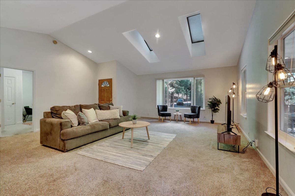 17377 Broken Arrow Place, Nevada City, California, 95959, United States, 4 Bedrooms Bedrooms, ,2 BathroomsBathrooms,Residential,For Sale,17377 Broken Arrow Place,1589924