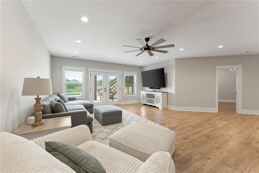 Murrayville, Georgia, 30564, United States, 4 Bedrooms Bedrooms, ,5 BathroomsBathrooms,Residential,For Sale,2039940