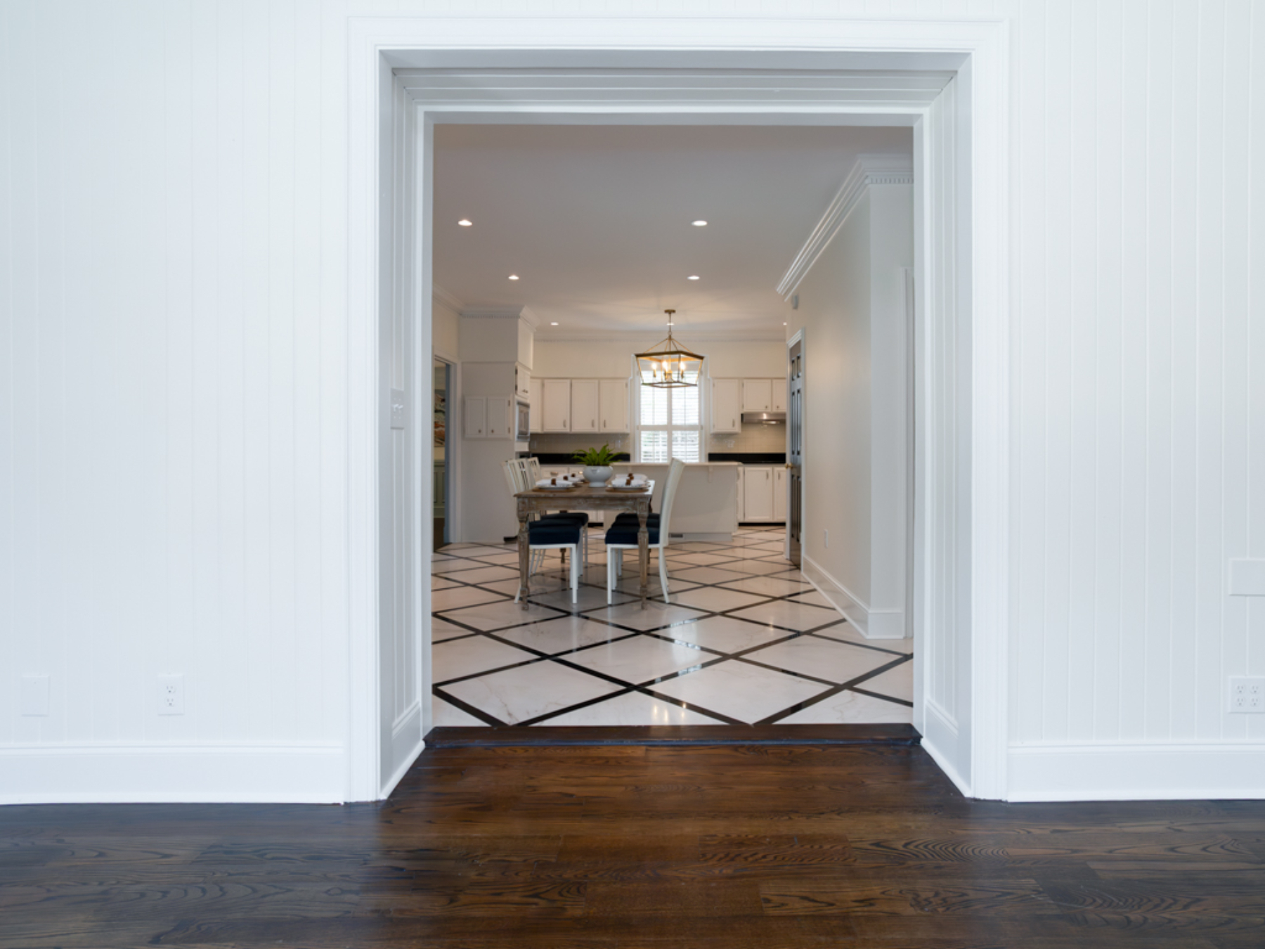  Grand Colonial Estate is Rare Find in the Heart of Midtown - 物件實景