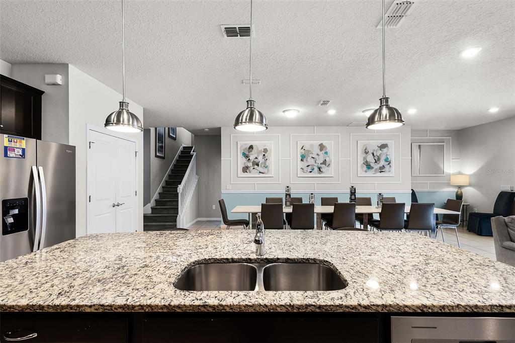 Davenport, Florida, 33897, United States, 10 Bedrooms Bedrooms, ,8 BathroomsBathrooms,Residential,For Sale,1897679