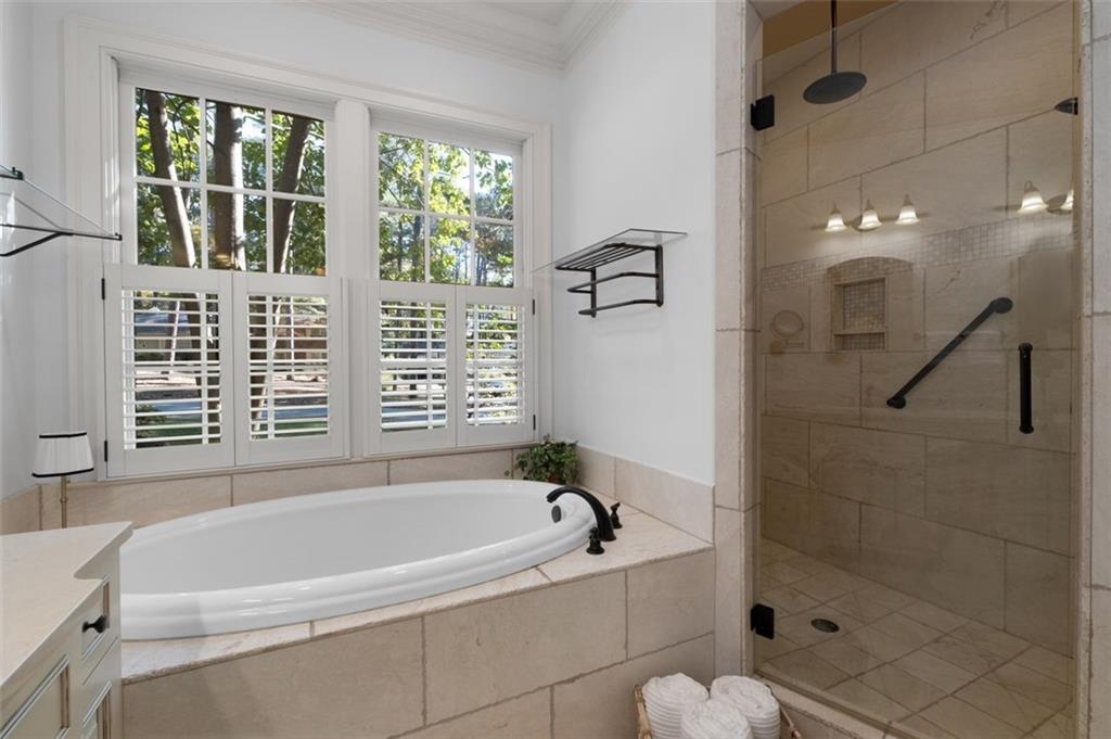 Decatur, Georgia, 30033, United States, 4 Bedrooms Bedrooms, ,4 BathroomsBathrooms,Residential,For Sale,1989134