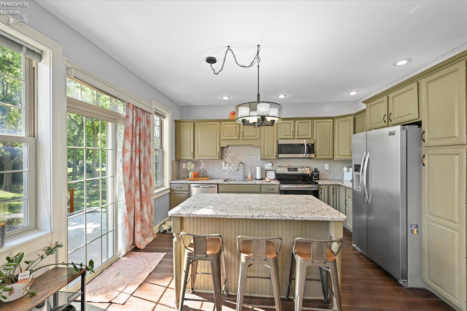 Port Clinton, Ohio, 43452, United States, 3 Bedrooms Bedrooms, ,3 BathroomsBathrooms,Residential,For Sale,1976751