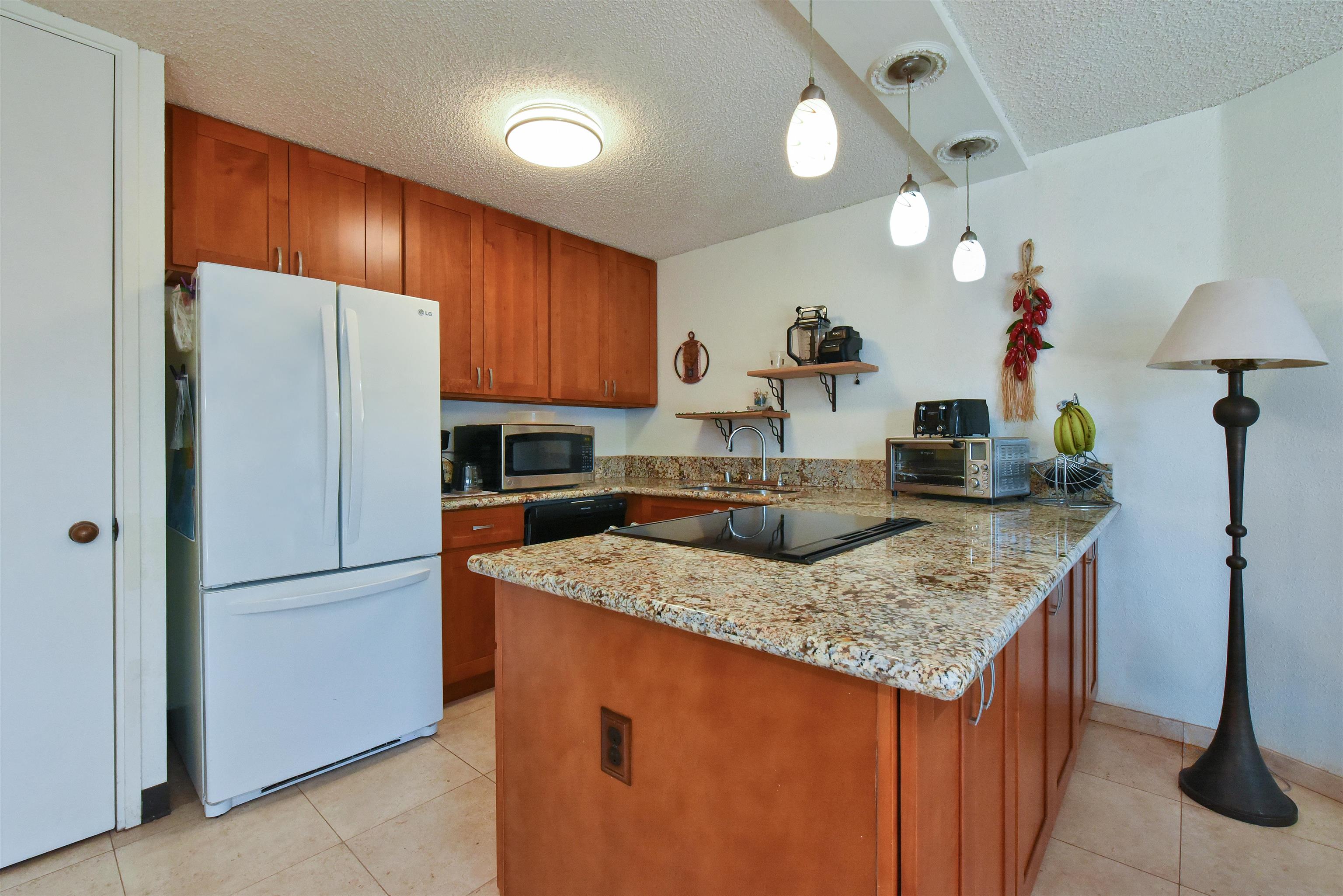 Wailuku, Hawaii, 96793, United States, 1 Bedroom Bedrooms, ,1 BathroomBathrooms,Residential,For Sale,1990319