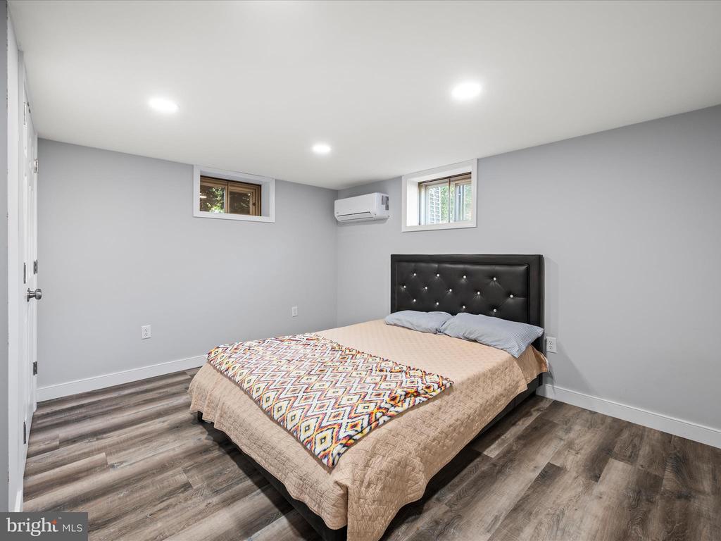 Winchester, Virginia, 22601, United States, 3 Bedrooms Bedrooms, ,3 BathroomsBathrooms,Residential,For Sale,1978922