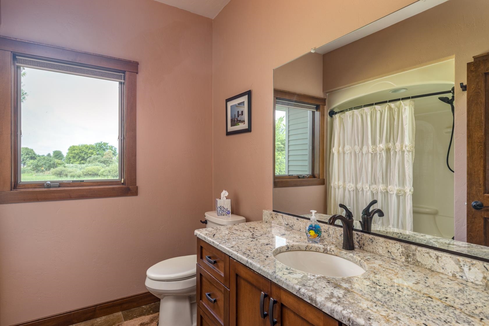Appleton, Wisconsin, 54913, United States, 5 Bedrooms Bedrooms, ,4 BathroomsBathrooms,Residential,For Sale,1927956