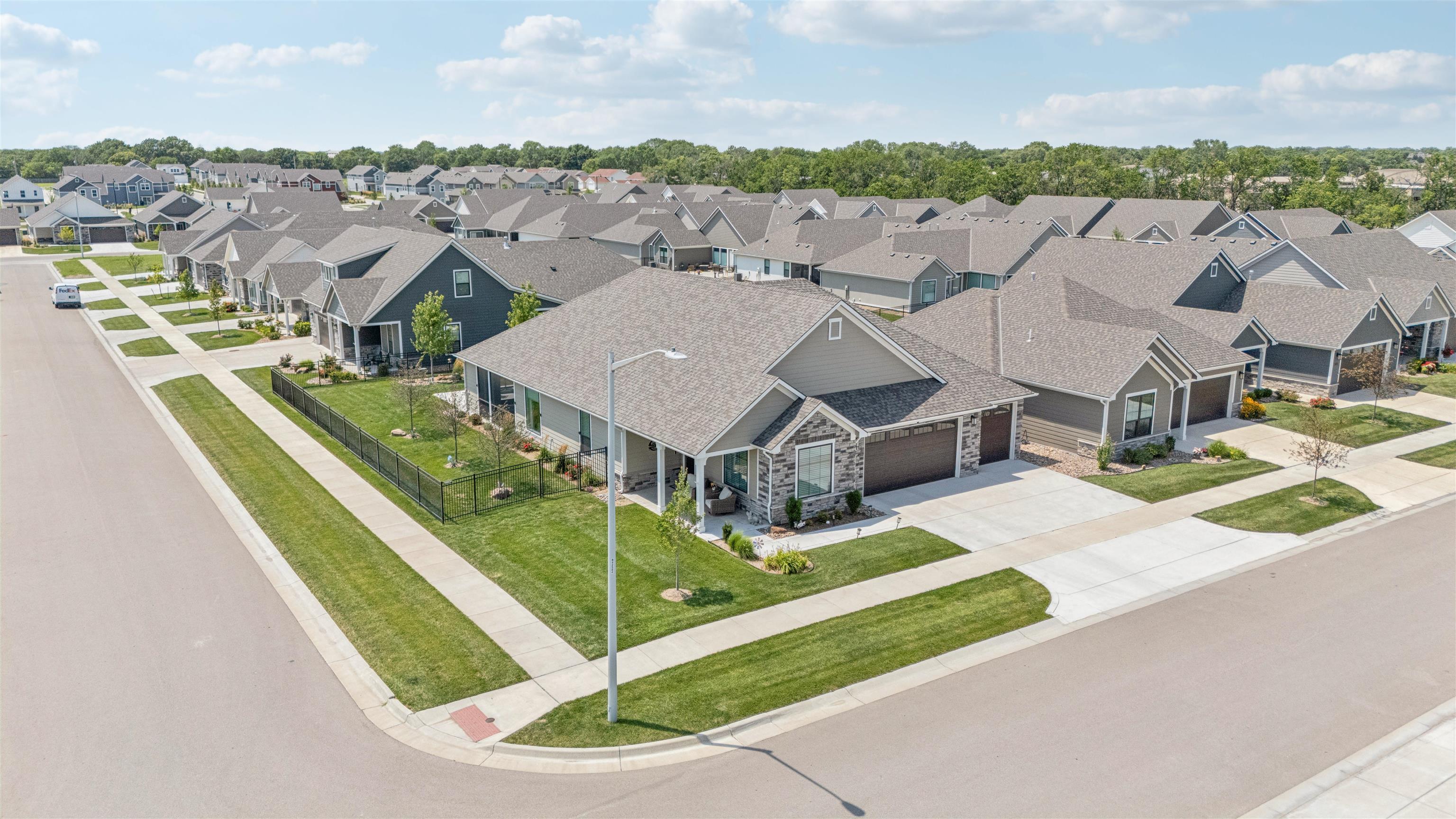 Andover, Kansas, 67002, United States, 2 Bedrooms Bedrooms, ,2 BathroomsBathrooms,Residential,For Sale,1891397