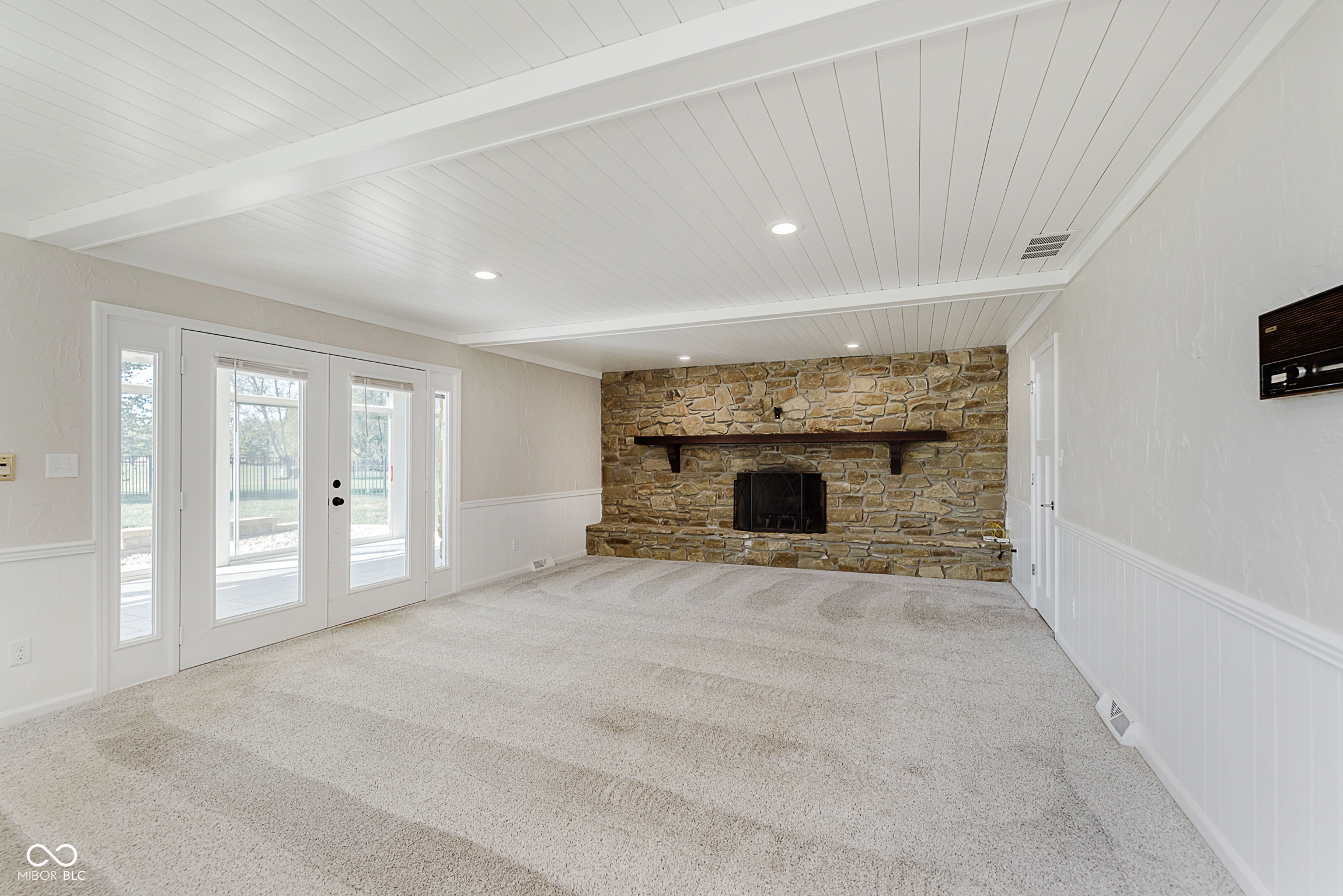 Greenwood, Indiana, 46143, United States, 4 Bedrooms Bedrooms, ,3 BathroomsBathrooms,Residential,For Sale,1976804