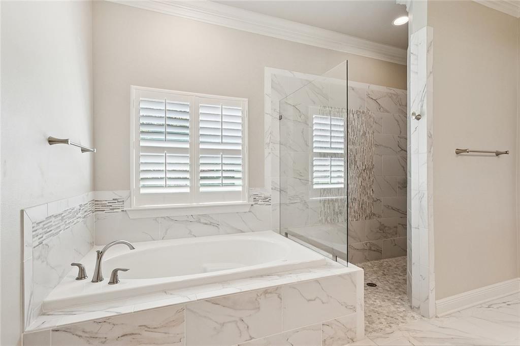 Madisonville, Louisiana, 70447, United States, 4 Bedrooms Bedrooms, ,4 BathroomsBathrooms,Residential,For Sale,1947964