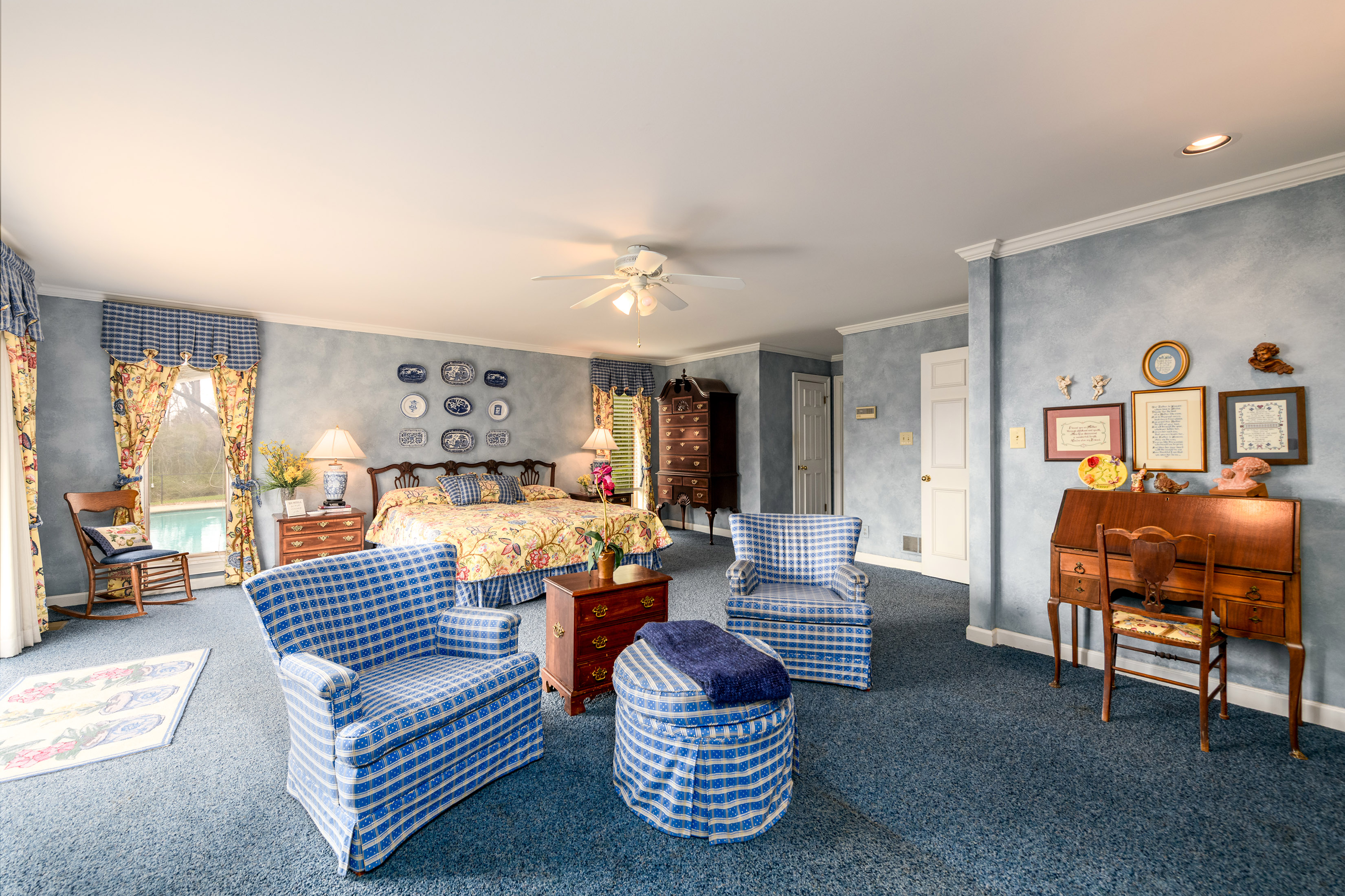  Lakefront Estate with Private Dock, Guest Home and Pool - 物件實景