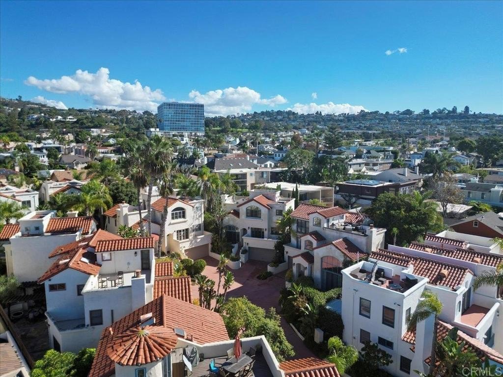La Jolla, California, 92037, United States, 3 Bedrooms Bedrooms, ,3 BathroomsBathrooms,Residential,For Sale,1997509