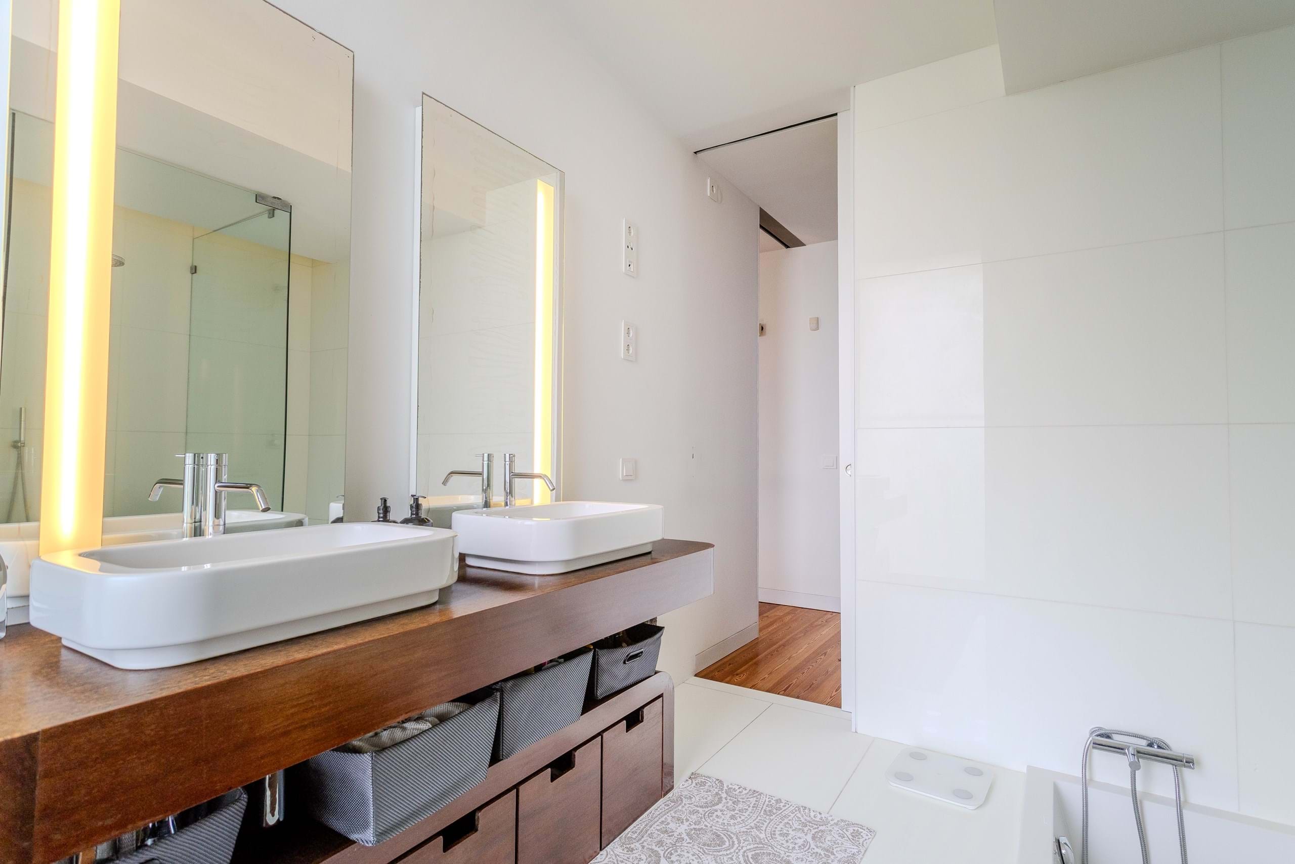 Ponta Delgada, Ilha de São Miguel, 9560-501, PT, 3 Bedrooms Bedrooms, ,4 BathroomsBathrooms,Residential,For Sale,1826448