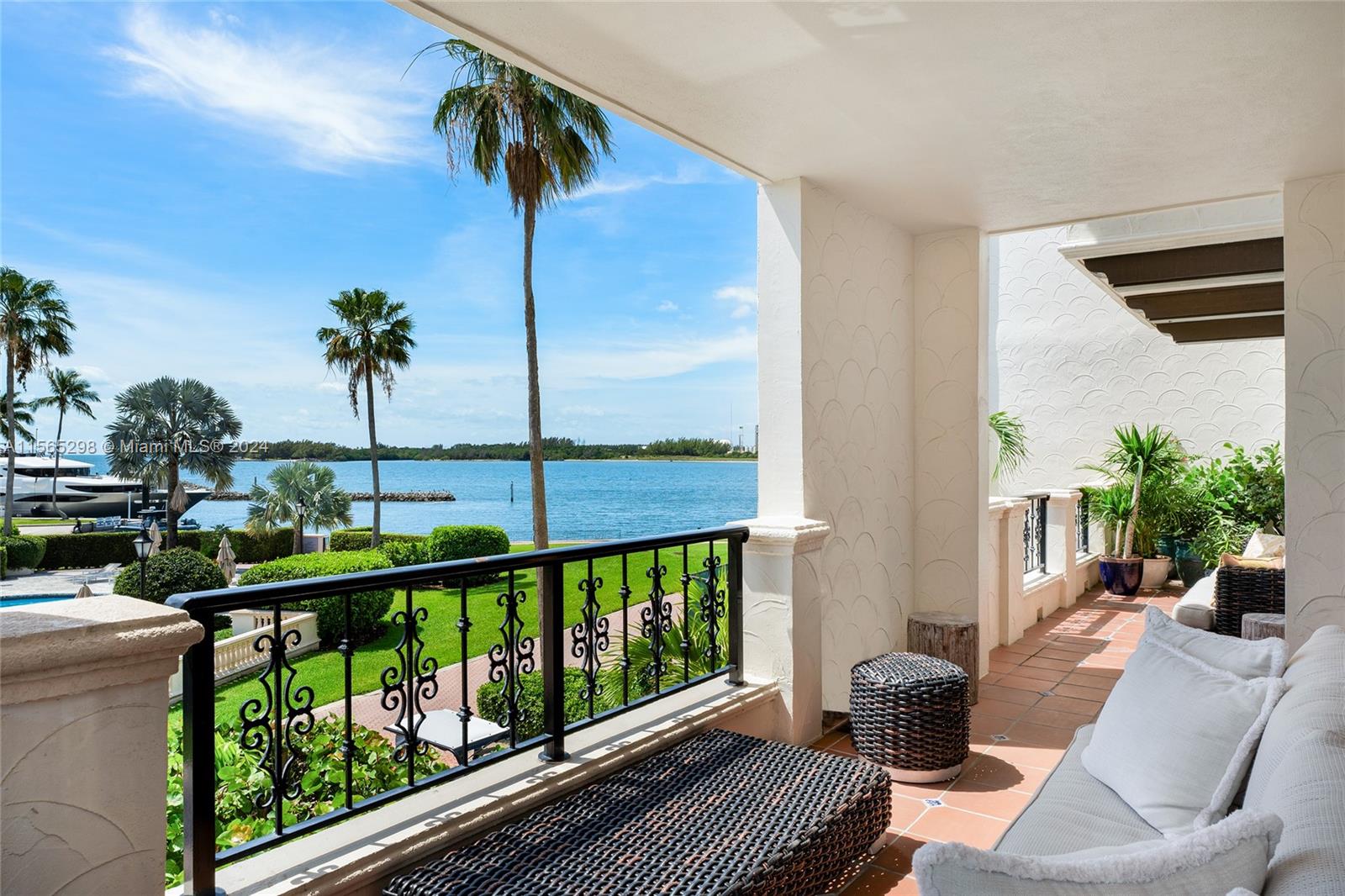 Miami Beach, Florida, 33109, United States, 3 Bedrooms Bedrooms, ,4 BathroomsBathrooms,Residential,For Sale,1926263