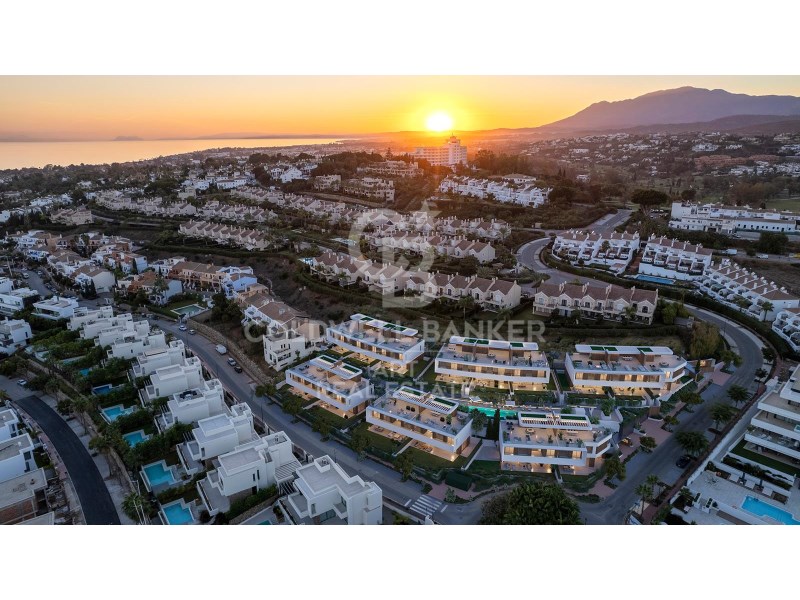 Estepona, Andalusia, ES, 4 Bedrooms Bedrooms, ,4 BathroomsBathrooms,Residential,For Sale,1793686