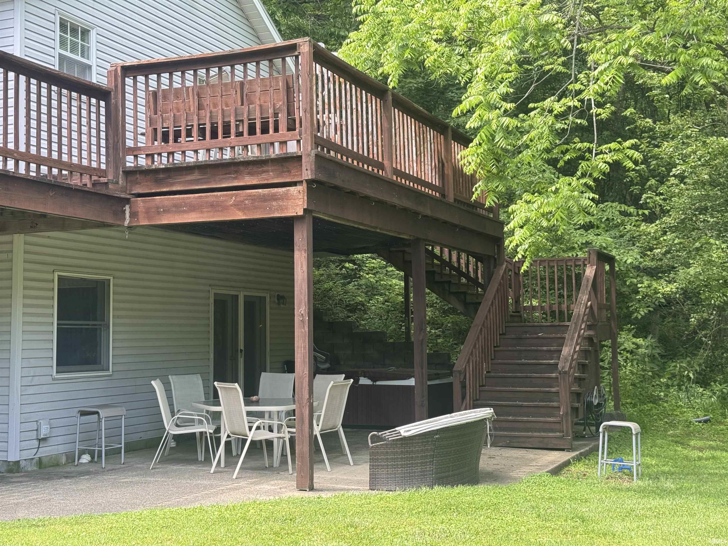 Bloomington, Indiana, 47408, United States, 4 Bedrooms Bedrooms, ,4 BathroomsBathrooms,Residential,For Sale,2048312