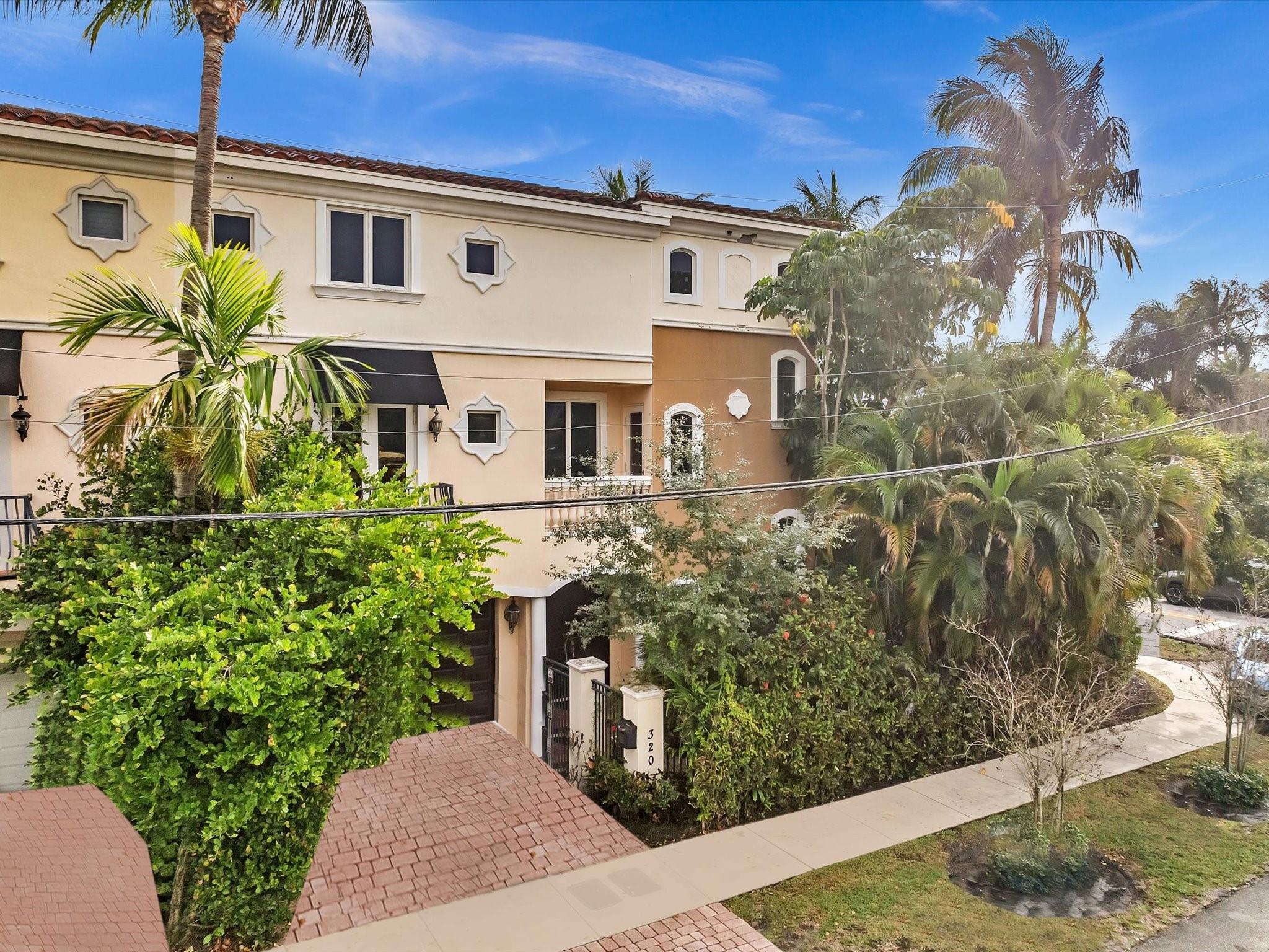 Fort Lauderdale, Florida, 33301, United States, 3 Bedrooms Bedrooms, ,5 BathroomsBathrooms,Residential,For Sale,1979910