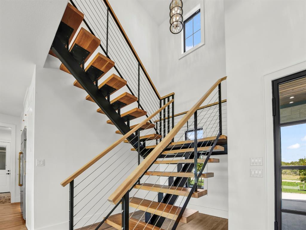 Weatherford, Texas, 76087, United States, 4 Bedrooms Bedrooms, ,4 BathroomsBathrooms,Residential,For Sale,1981455