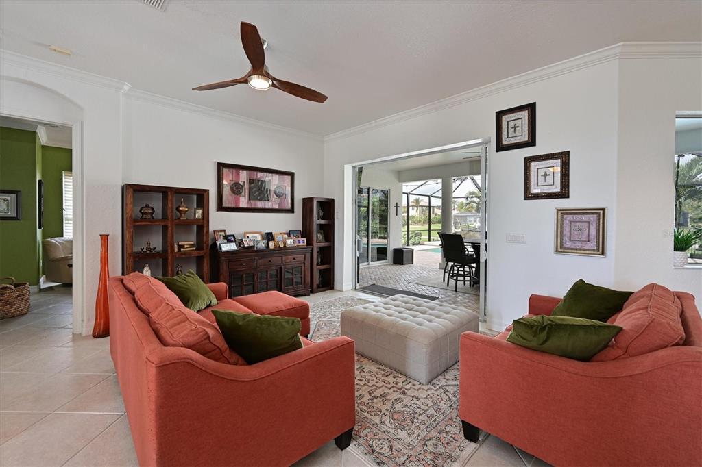 Bradenton, Florida, 34212, United States, 4 Bedrooms Bedrooms, ,3 BathroomsBathrooms,Residential,For Sale,1848553