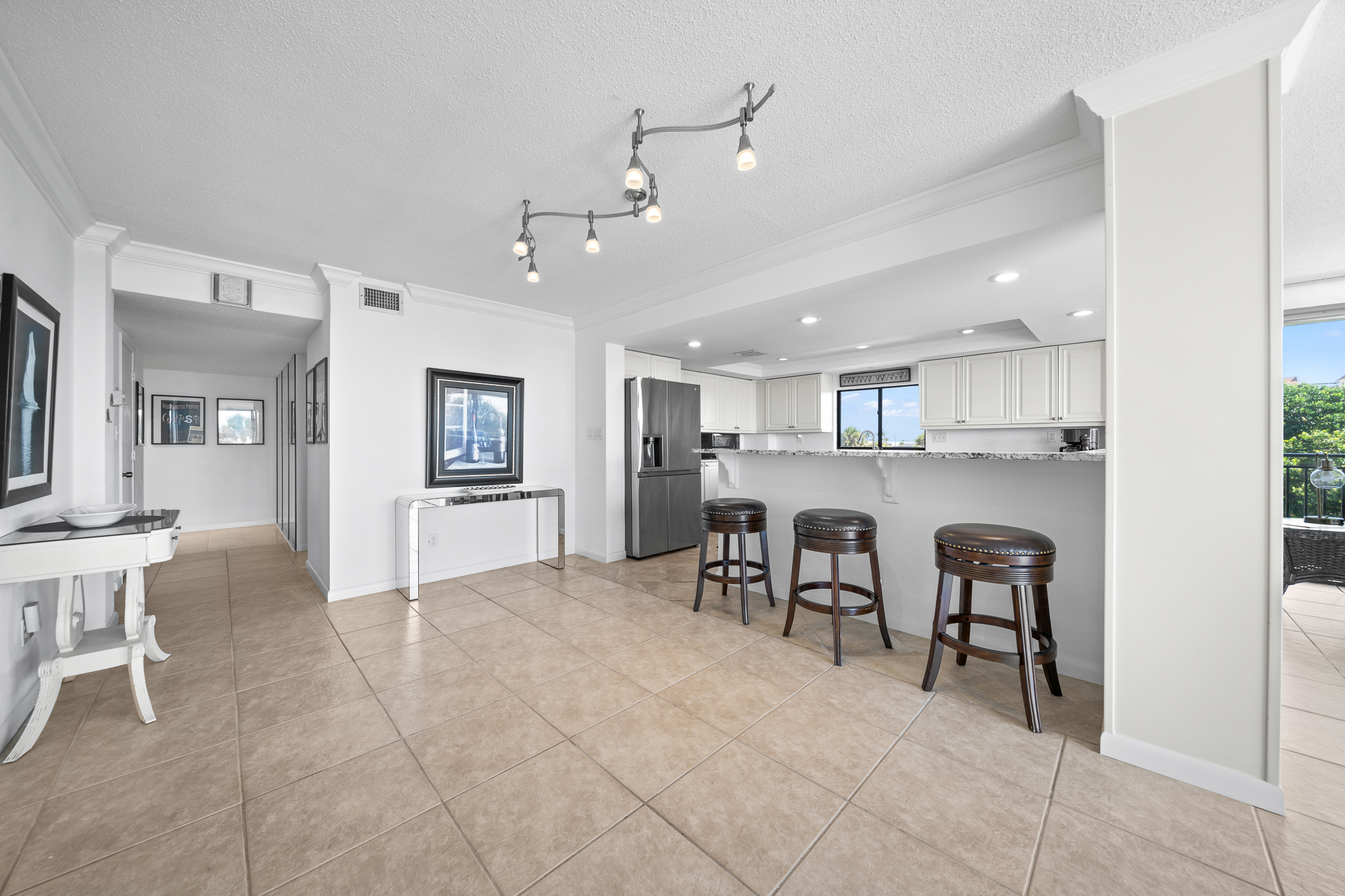  2100 N Atlantic Avenue, #303, Cocoa Beach, FL, 32931 - 物件實景